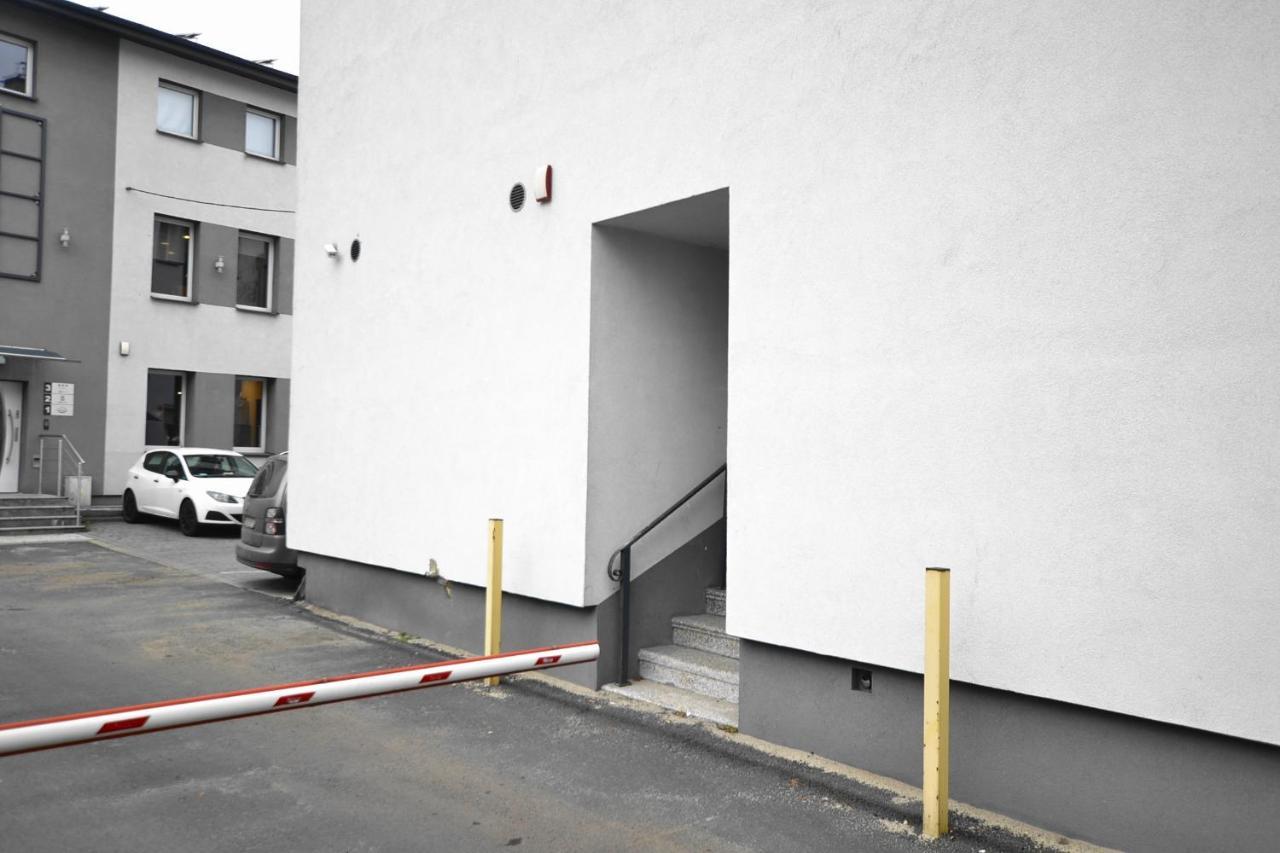 Apartament Platynowy - Centrum Gliwic Z Parkingiem Gliwice Eksteriør bilde